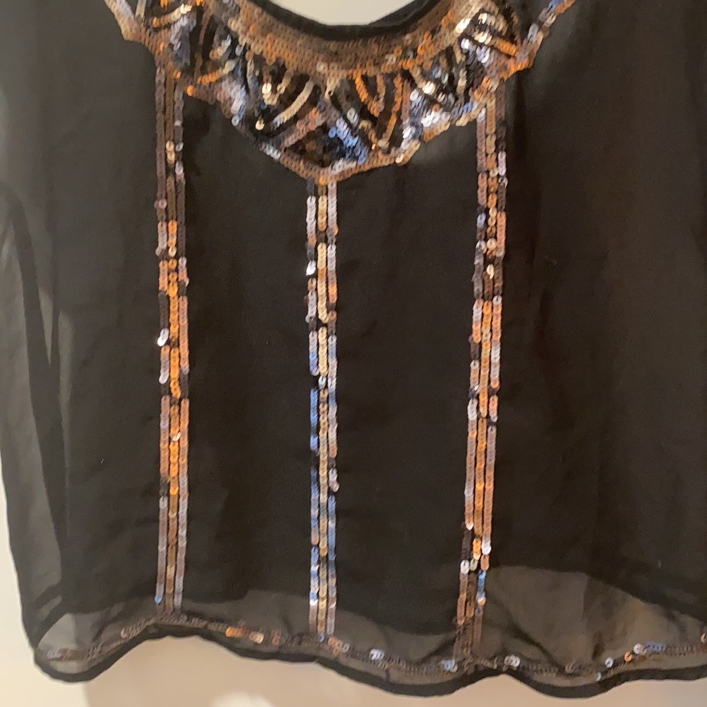 Decree Medium - Picture 2 of 4